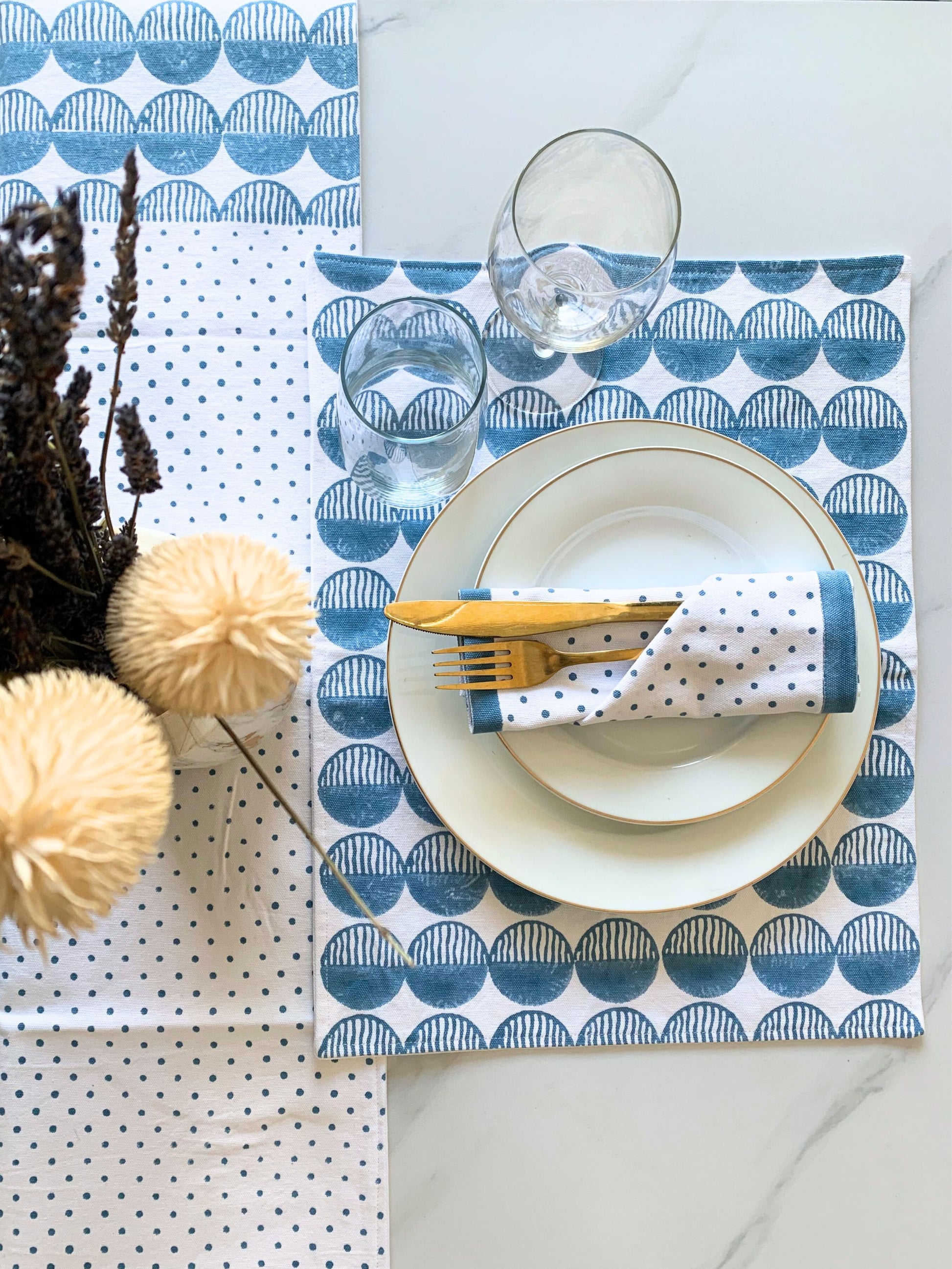 Set of 6 blue block printed napkin set.