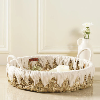 Enhance your breakfast experience with this handwoven tray in a Bohemian style, crafted from natural grass and cotton ropes for a unique and artistic touch.