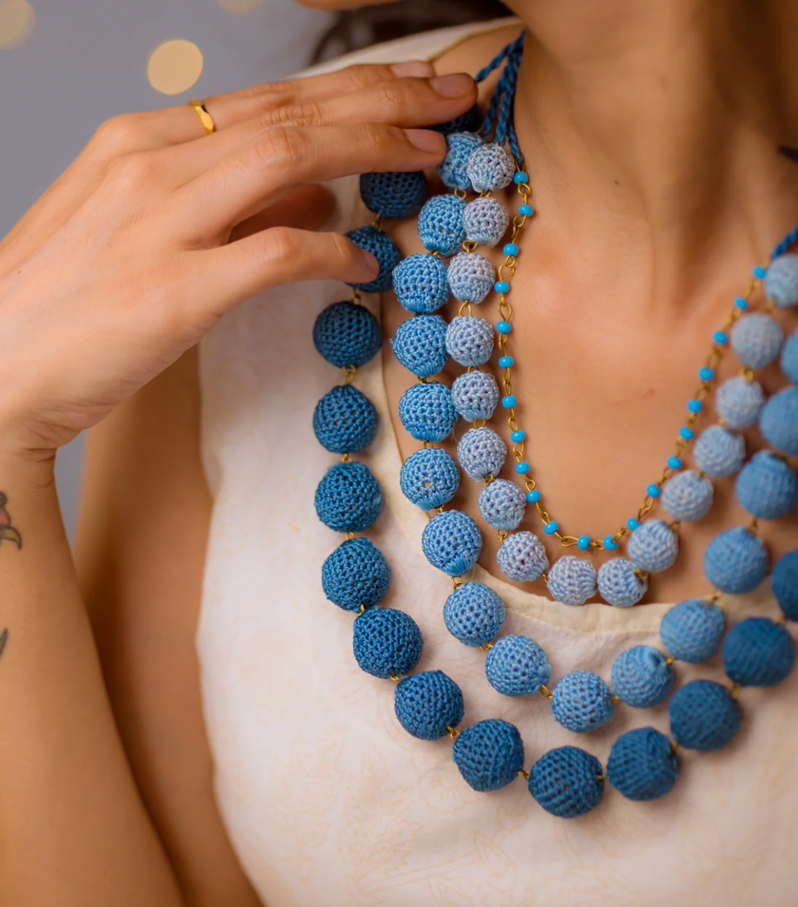 A dynamic touch of color: handmade ombre crochet necklace in blue for casual or special occasions.