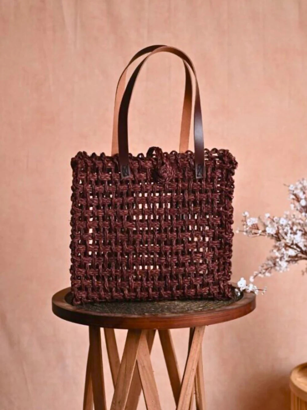 Elegantly crafted Handmade Mesh Bag made from sustainable sabai grass, a blend of style and eco-friendliness.